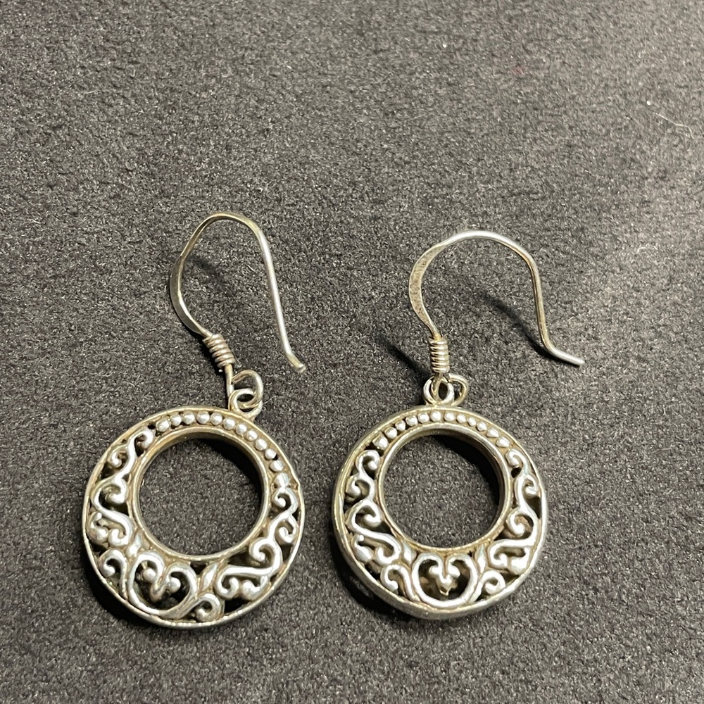 ✨925 Sterling Sass Drop Earrings Alert ✨